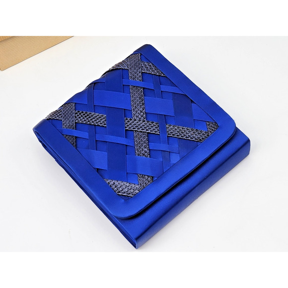 Vintage 1970s Cora Jacobs Electric Blue Satin Bag with Rope Strap - Picture 7 of 14